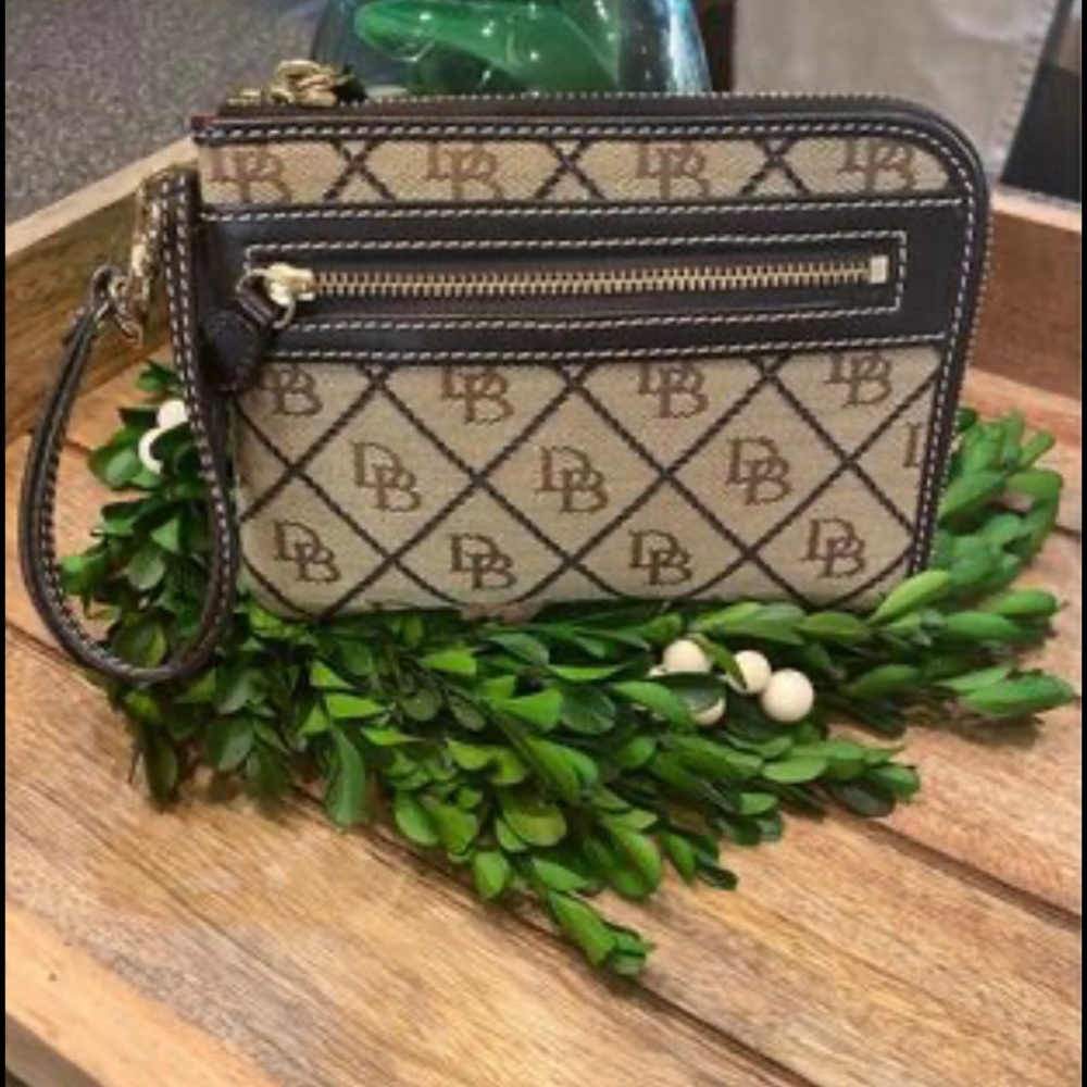 Dooney and Bourke Wristlet